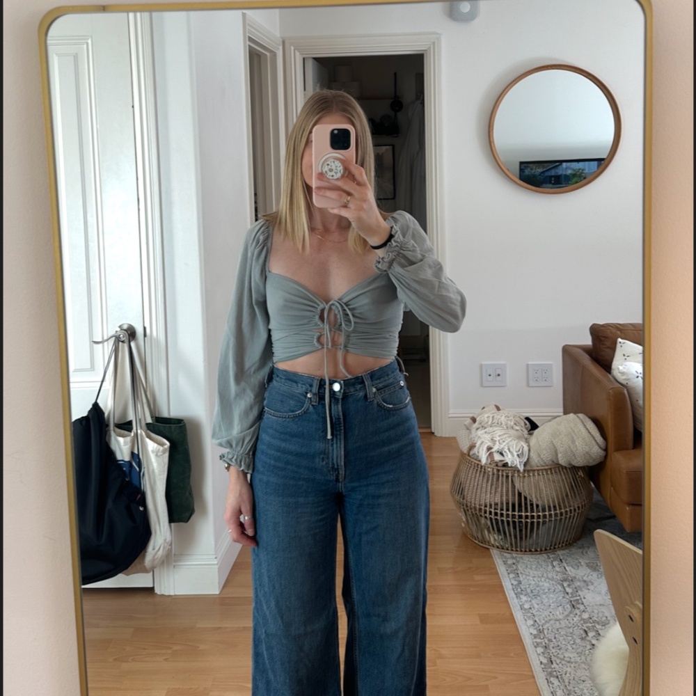 Astr The Label - Drawstring Crop Top With Blouson… - image 2